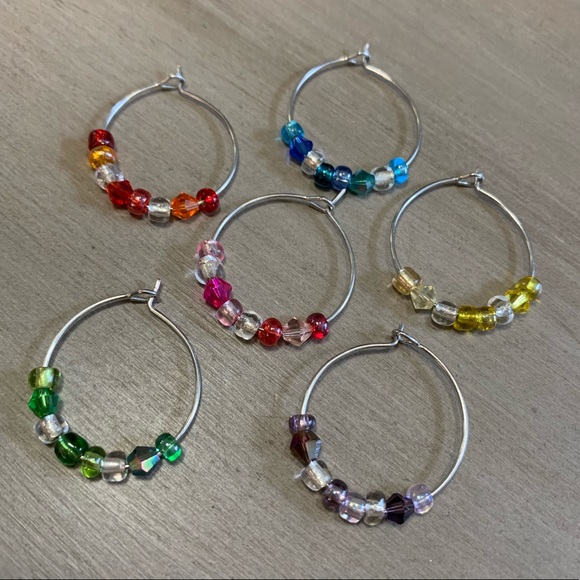 Colorful wine 🍷 charms for hosting, six pieces - Picture 2 of 5